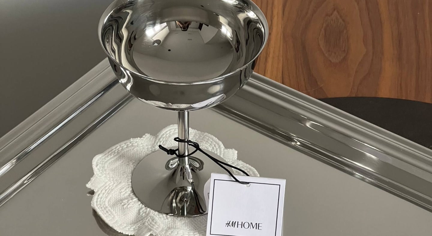 Серебристый кубок H&M Home для сервировки и декора